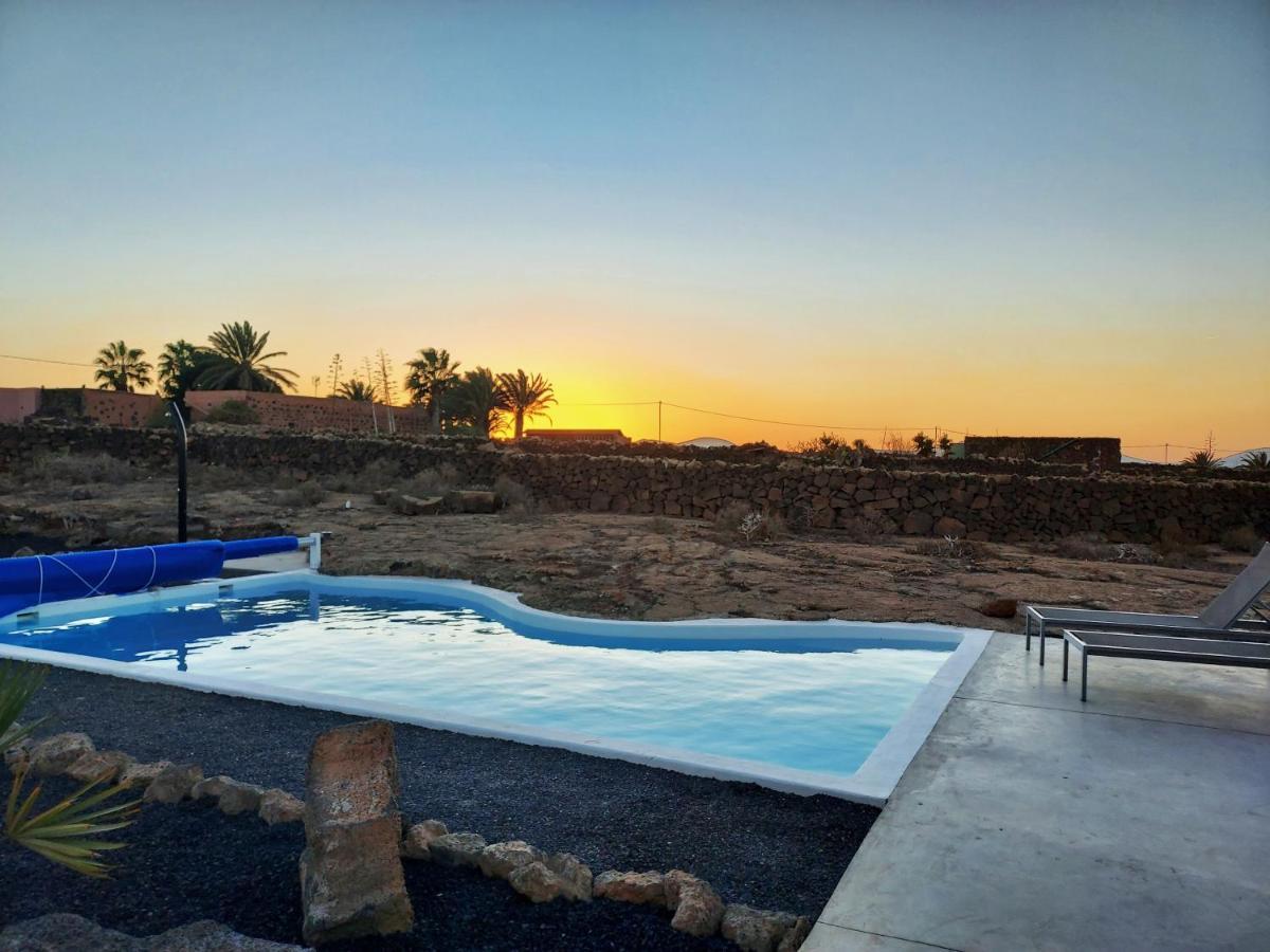Villa Tabaiba En Lajares Con Piscina Exteriör bild