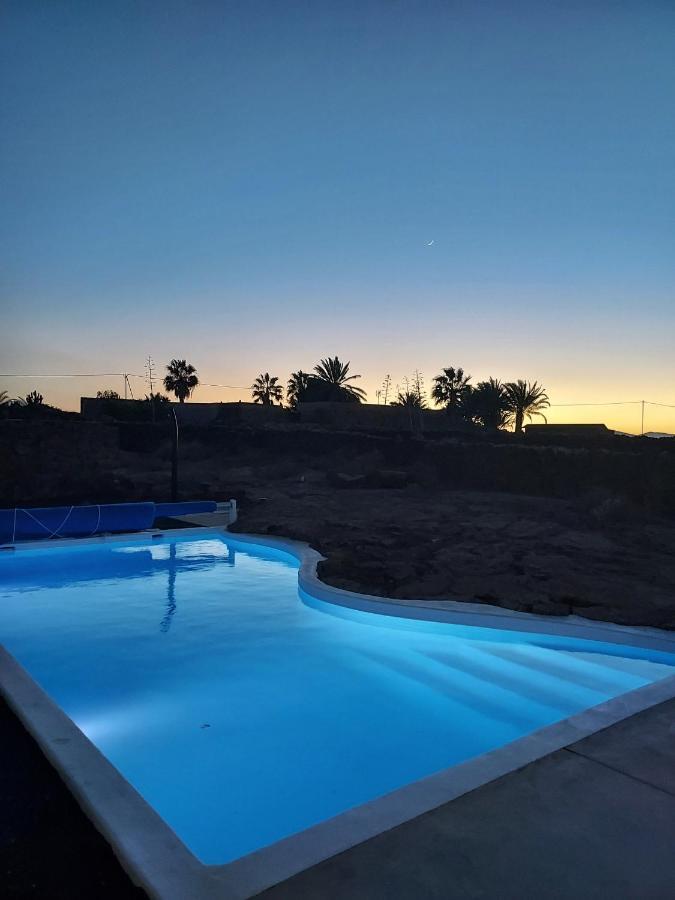 Villa Tabaiba En Lajares Con Piscina Exteriör bild